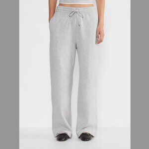 Aritzia TNA Cozy Sweatfleece Boyfriend Wide Sweatpant Gray medium